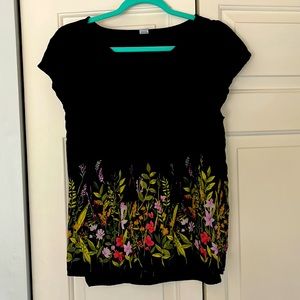 (2) Old navy flowered blouses with tie a neck. Size medium